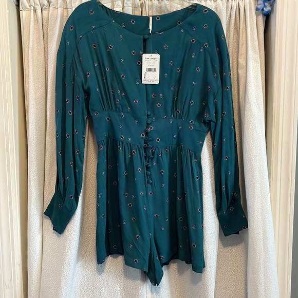 Free people- romper in green - Picture 10 of 10